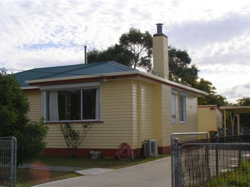 1 Negara Crescent, Goodwood TAS 7010