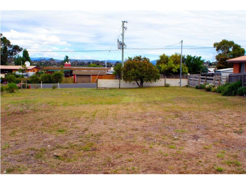 22 Erle Street, Carlton River TAS 7173