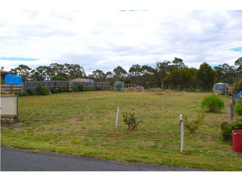 22 Erle Street, Carlton River TAS 7173