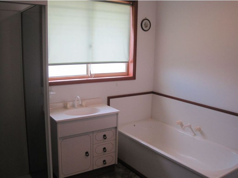 6 Carlton Beach Road, Dodges Ferry TAS 7173