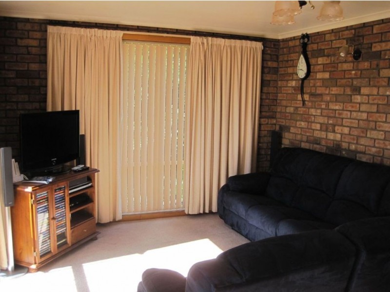 - Whynyates Street, Oatlands TAS 7120