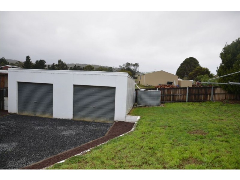 15 Tenth Avenue, Dodges Ferry TAS 7173