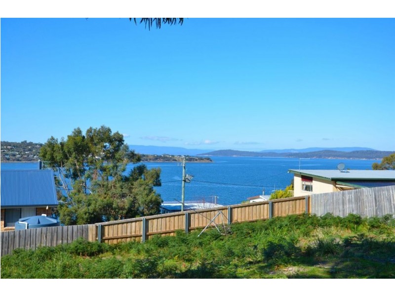 22 Sea Eagle Road, Primrose Sands TAS 7173