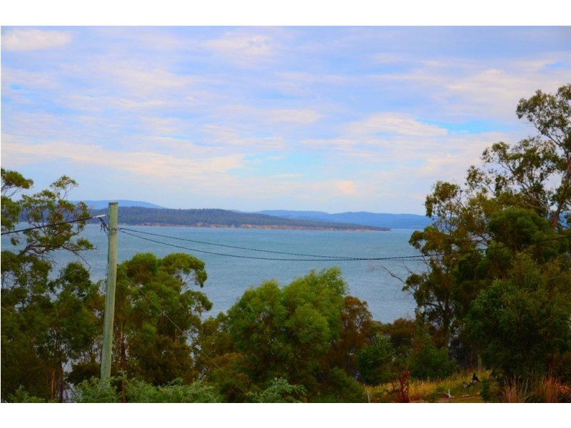 4 Carlton Bluff Road, Primrose Sands TAS 7173