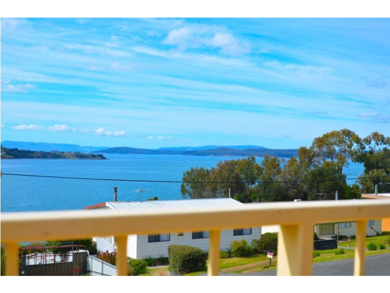 16 Carlton Bluff Road, Primrose Sands TAS 7173
