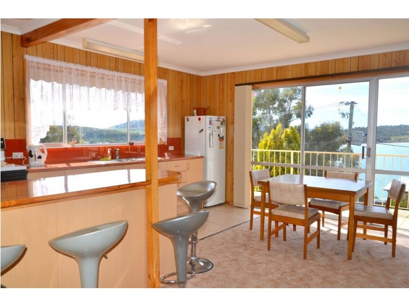 16 Carlton Bluff Road, Primrose Sands TAS 7173