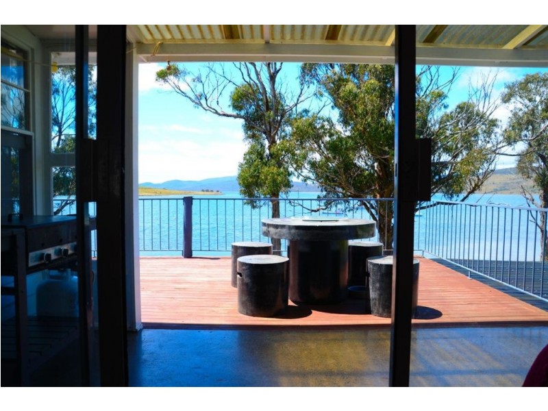 9 Longs Road, Boomer Bay TAS 7177