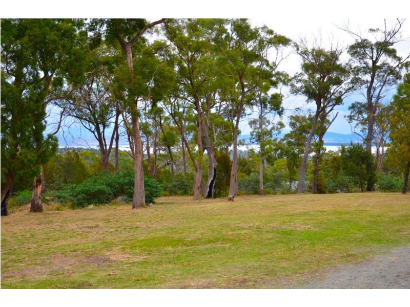 8 Deborah Lane, Dodges Ferry TAS 7173