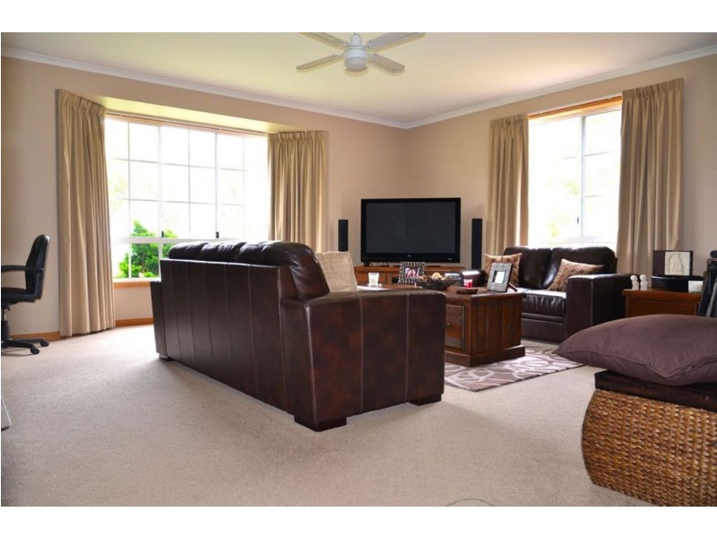 8 Deborah Lane, Dodges Ferry TAS 7173