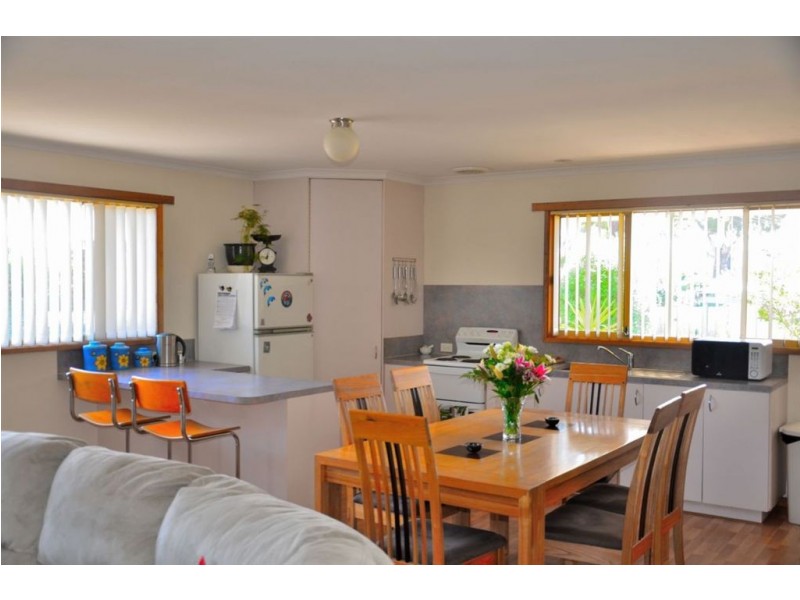 13 Third Avenue, Dodges Ferry TAS 7173