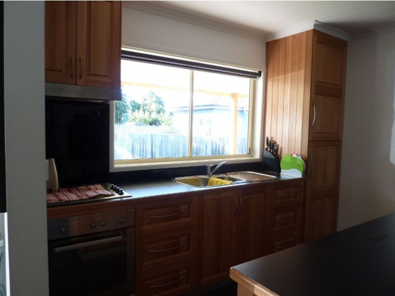 5 Young Street, Carlton TAS 7173