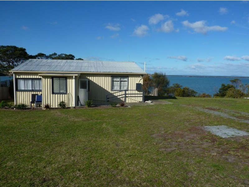 435 Shark Point Road, Penna TAS 7171
