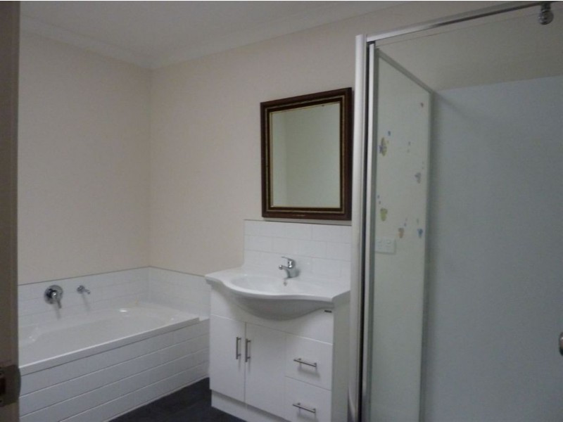 2/5 Northsun Place, Midway Point TAS 7171