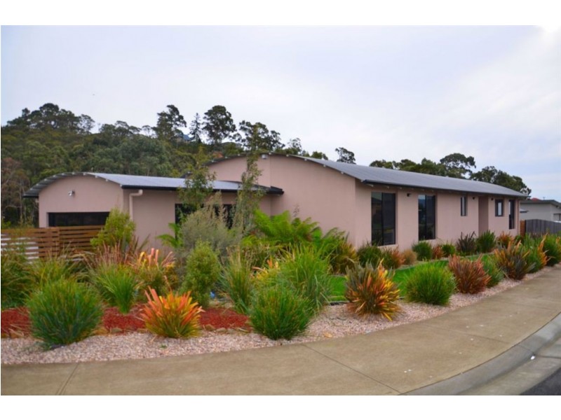 1 Hillcot Place, Glenorchy TAS 7010