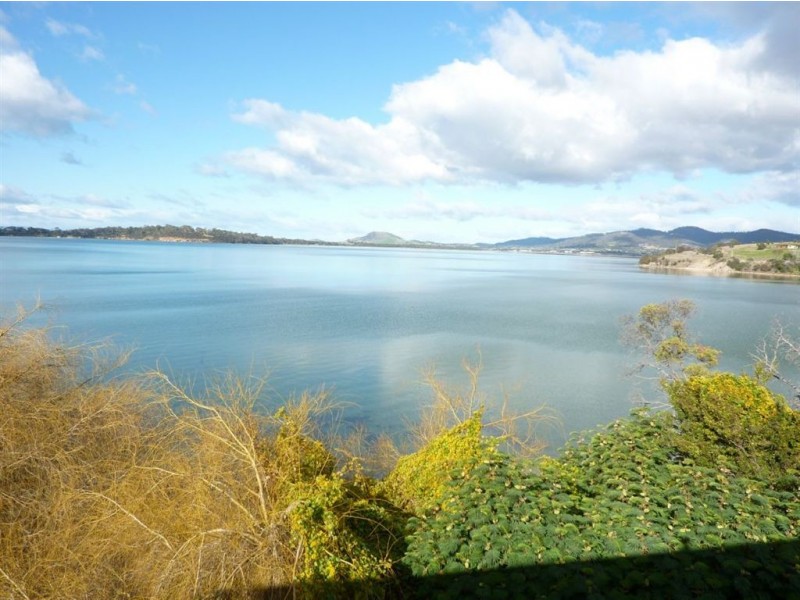 567 Shark Point Road, Penna TAS 7171
