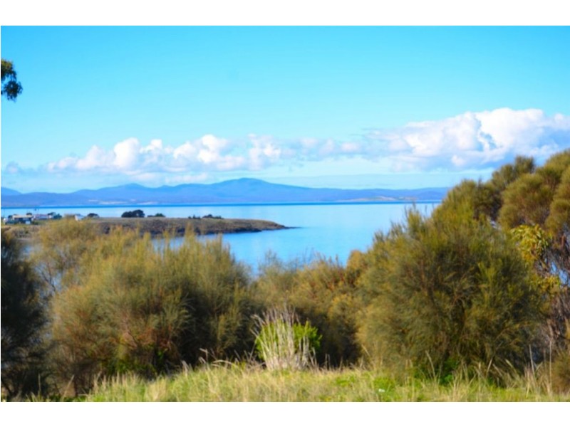 17 Linden Road, Primrose Sands TAS 7173
