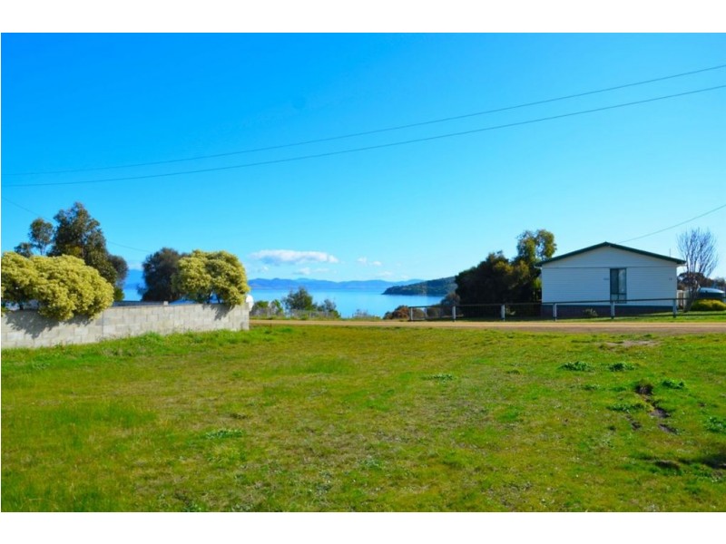 17 Linden Road, Primrose Sands TAS 7173