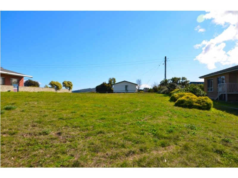 17 Linden Road, Primrose Sands TAS 7173
