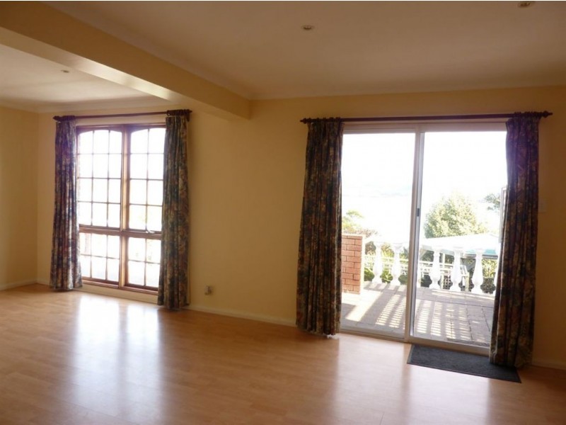 38 Brady Street, Midway Point TAS 7171