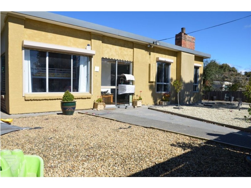 6 Webb Street, Dodges Ferry TAS 7173