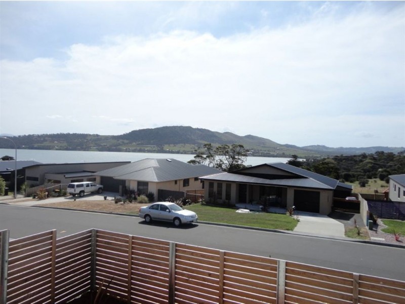 2/62 Reynolds Road, Midway Point TAS 7171