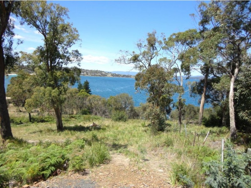 1 Carlton Bluff Road, Primrose Sands TAS 7173