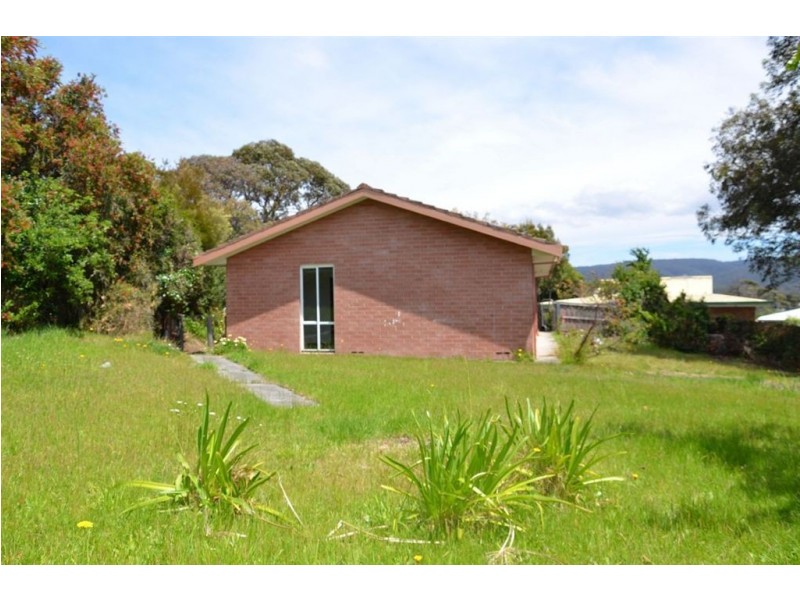 5 Morley Parade, Triabunna TAS 7190