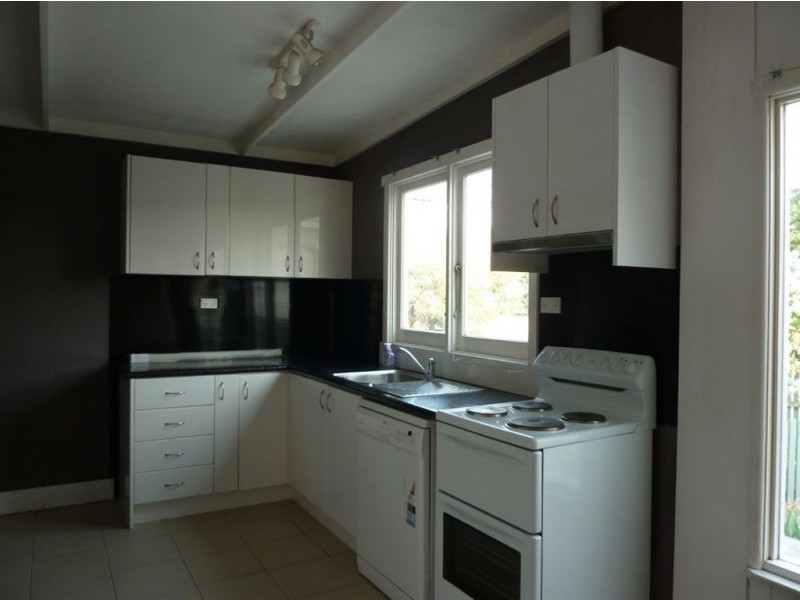 11 Hoffman Street, Midway Point TAS 7171