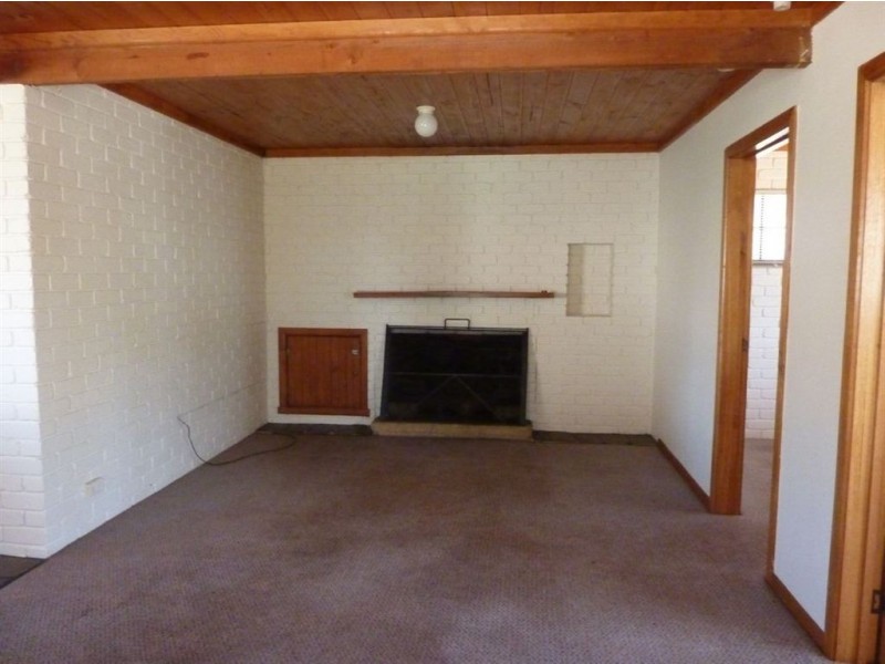 8 Oak Street, Primrose Sands TAS 7173