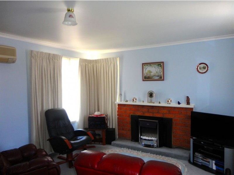 8 Inkerman Street, Triabunna TAS 7190