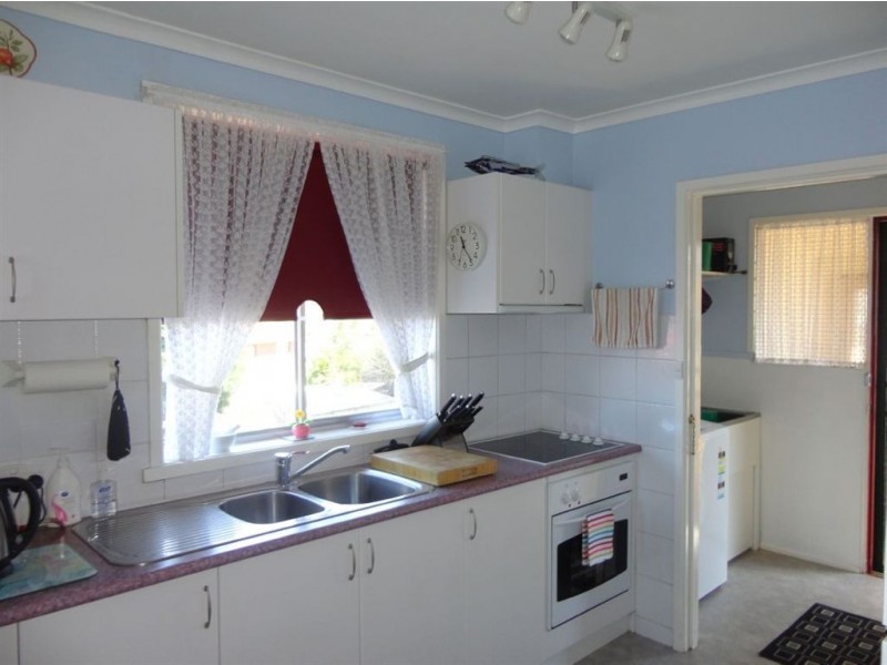 8 Inkerman Street, Triabunna TAS 7190