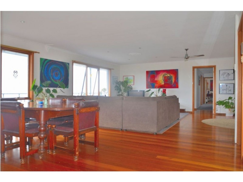 5 Hilltop place, Dodges Ferry TAS 7173