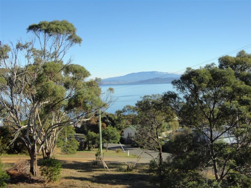 19 Rowan Avenue, Primrose Sands TAS 7173
