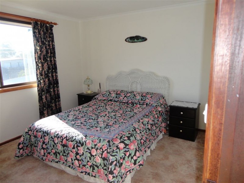 19 Rowan Avenue, Primrose Sands TAS 7173