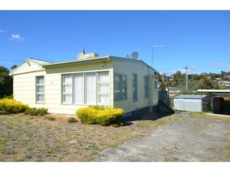 4 Webb Street, Dodges Ferry TAS 7173