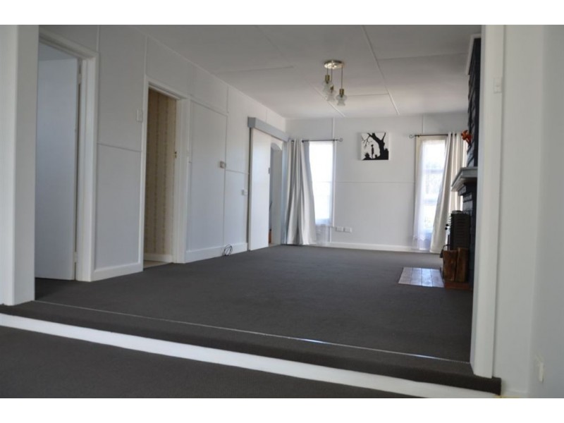 4 Webb Street, Dodges Ferry TAS 7173