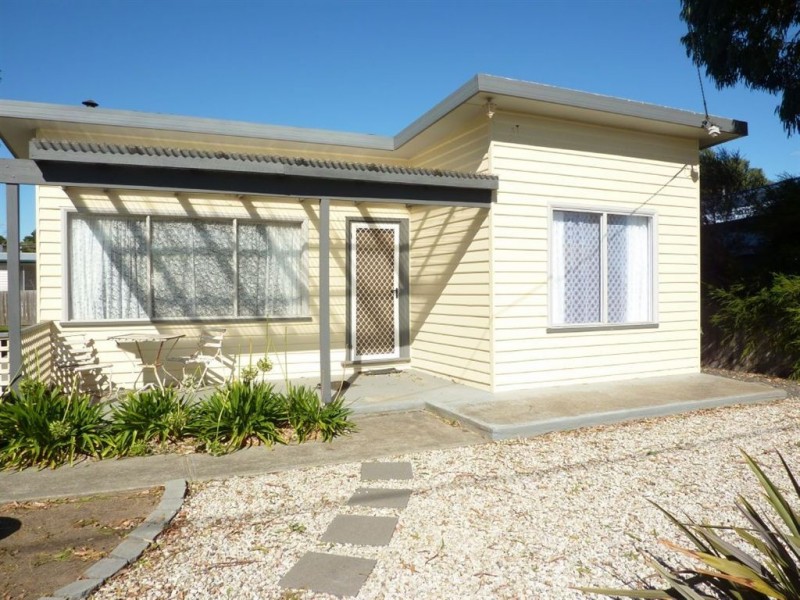 4 Fourth Avenue, Dodges Ferry TAS 7173