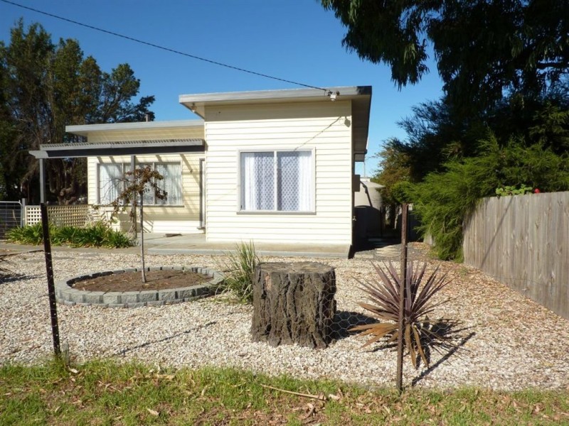 4 Fourth Avenue, Dodges Ferry TAS 7173