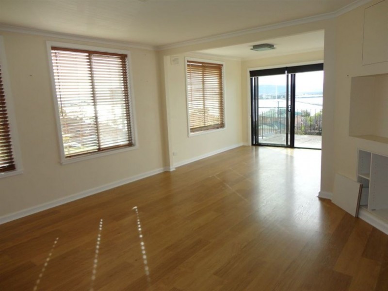 11 Beach Road, Midway Point TAS 7171