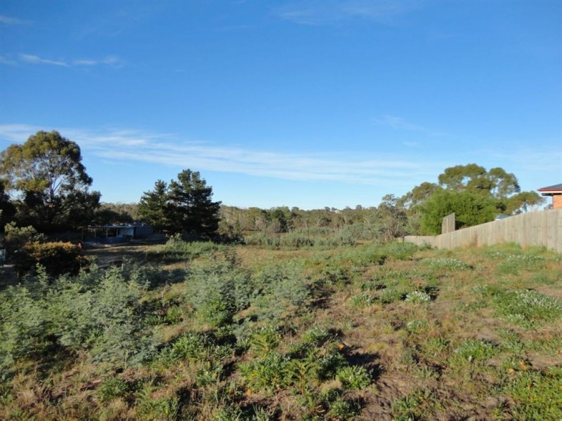 8 Chaffeys Drive, Dodges Ferry TAS 7173