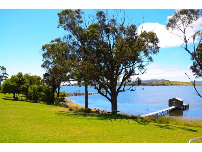 9 Longs Road, Boomer Bay TAS 7177