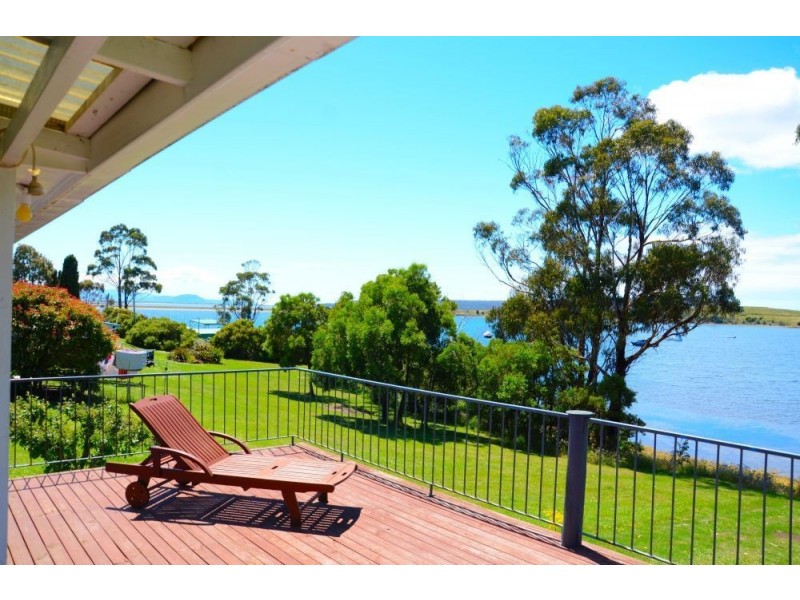 9-11 Longs Road, Boomer Bay TAS 7177