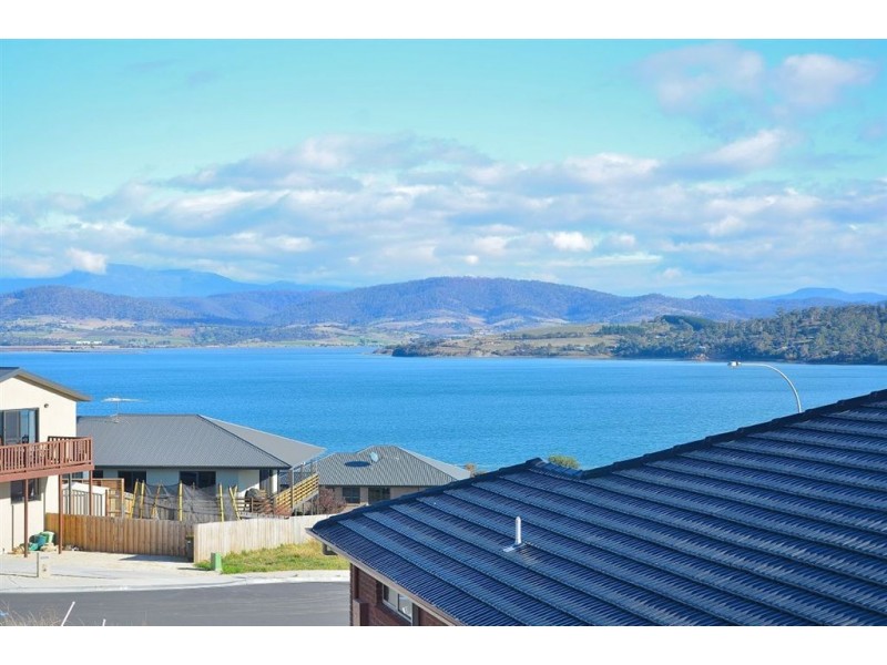 9 Abate Place, Midway Point TAS 7171