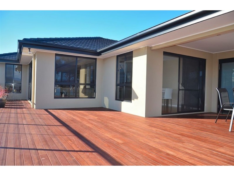 9 Abate Place, Midway Point TAS 7171