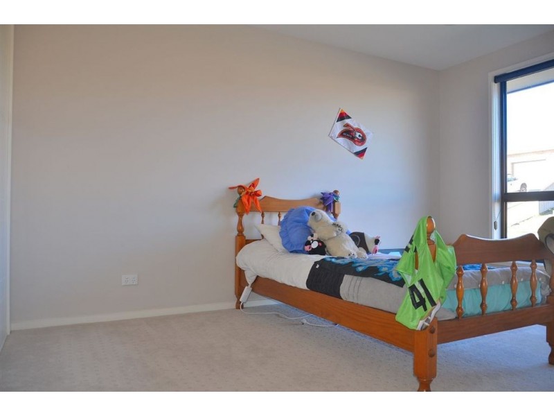 9 Abate Place, Midway Point TAS 7171