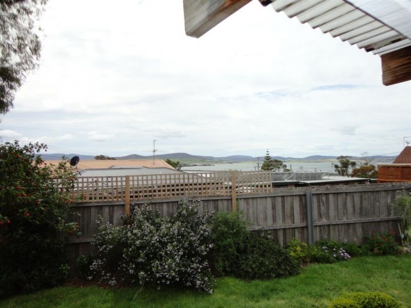 6 Sunhaven Court, Midway Point TAS 7171