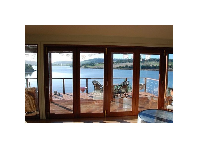 33 Erle St, Carlton River TAS 7173