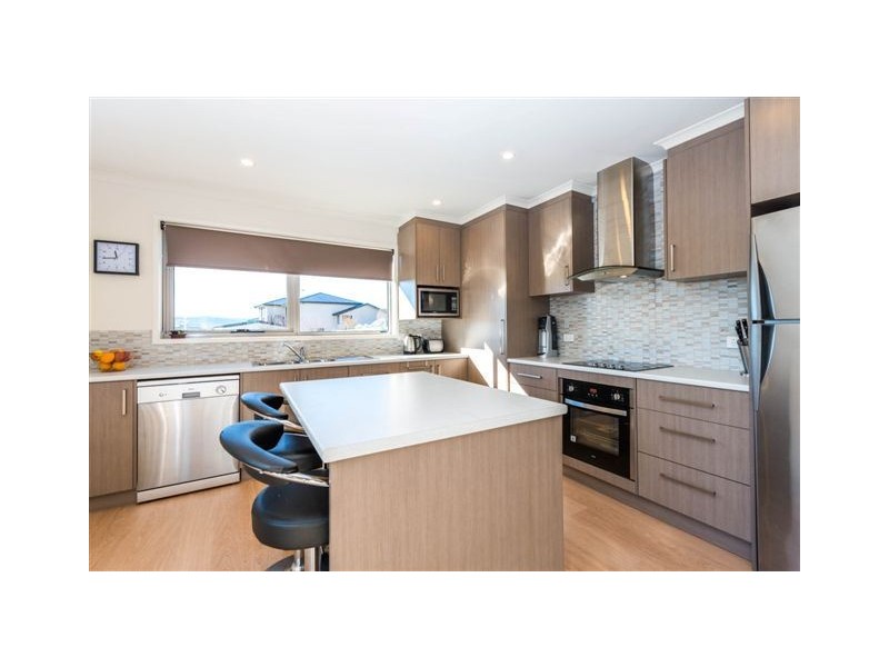 4 Abate Place, Midway Point TAS 7171
