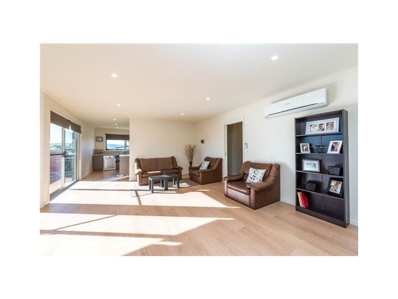 4 Abate Place, Midway Point TAS 7171