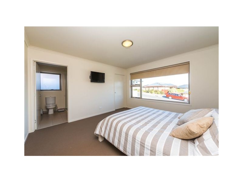 4 Abate Place, Midway Point TAS 7171